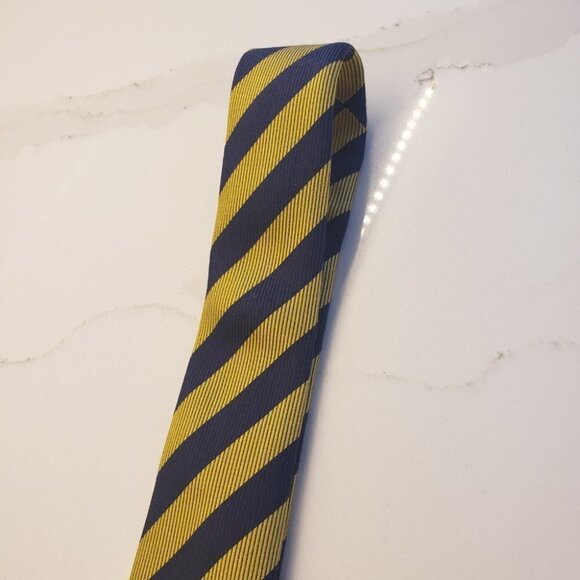 FERRARA Made in Italy Gold Navy  Tie Diagonally Stripped 4"w x 59"l 100% Silk - Picture 8 of 12